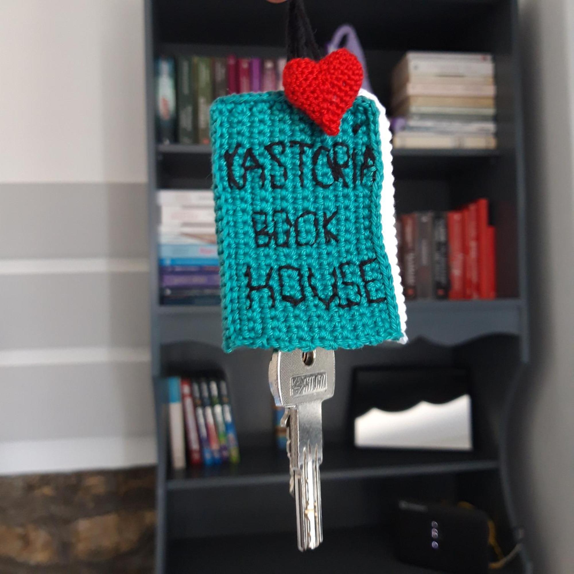 Book House With Yard * Kastoria